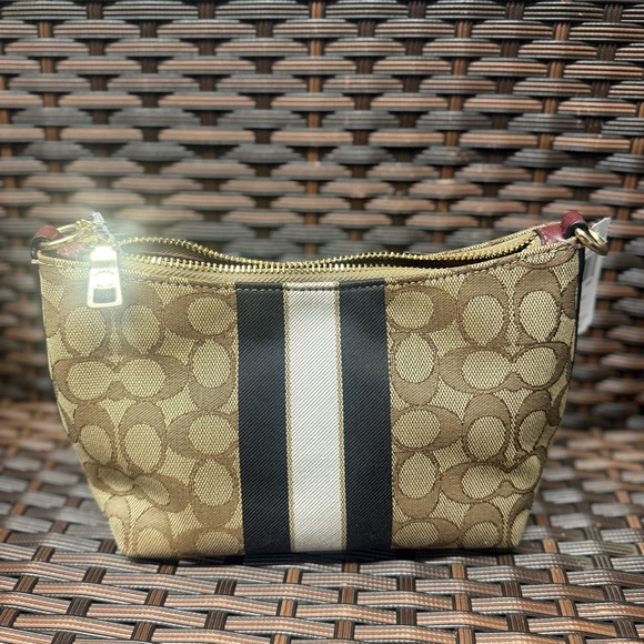 coach Dempsey Shoulder Bag In Signature Jacquard With Stripe And Patch 5483 - Picture 3 of 6